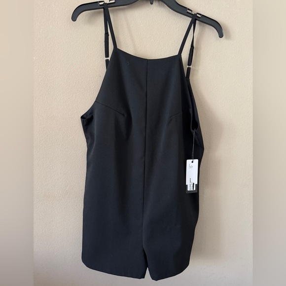 NWT Stone Cold Fox Bullwhip Romper Black Size 1 - Picture 2 of 7